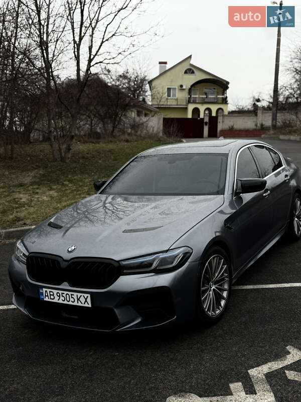 Седан BMW 5 Series 2017 в Виннице