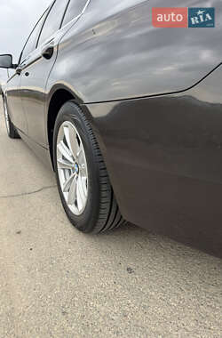 Седан BMW 5 Series 2013 в 