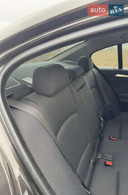 Седан BMW 5 Series 2013 в 