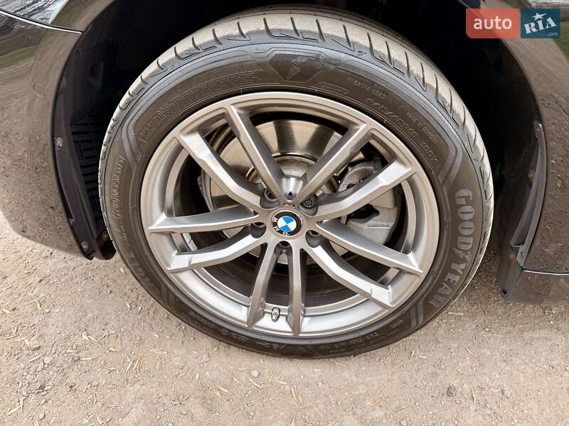 Седан BMW 5 Series 2020 в Кривому Розі
