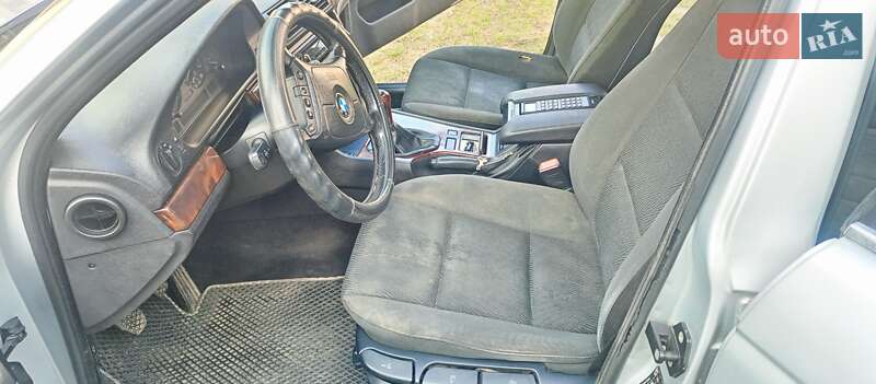 Універсал BMW 5 Series 2000 в Радивиліві фото 12 Універсал BMW 5 Series 2000 в Радивиліві