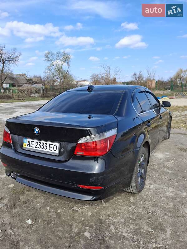 Седан BMW 5 Series 2005 в Дніпрі
