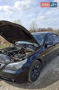 Седан BMW 5 Series 2005 в 