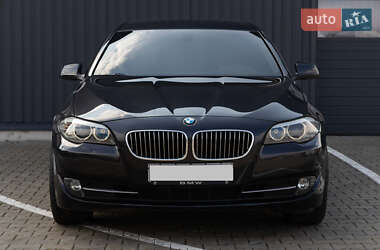 Седан BMW 5 Series 2012 в 