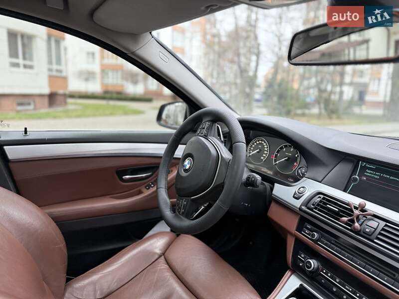 Универсал BMW 5 Series 2011 в Ивано-Франковске