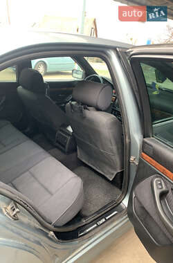 Седан BMW 5 Series 2001 в 