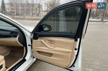 Седан BMW 5 Series 2011 в 