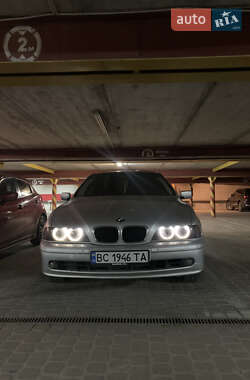 Седан BMW 5 Series 2001 в 
