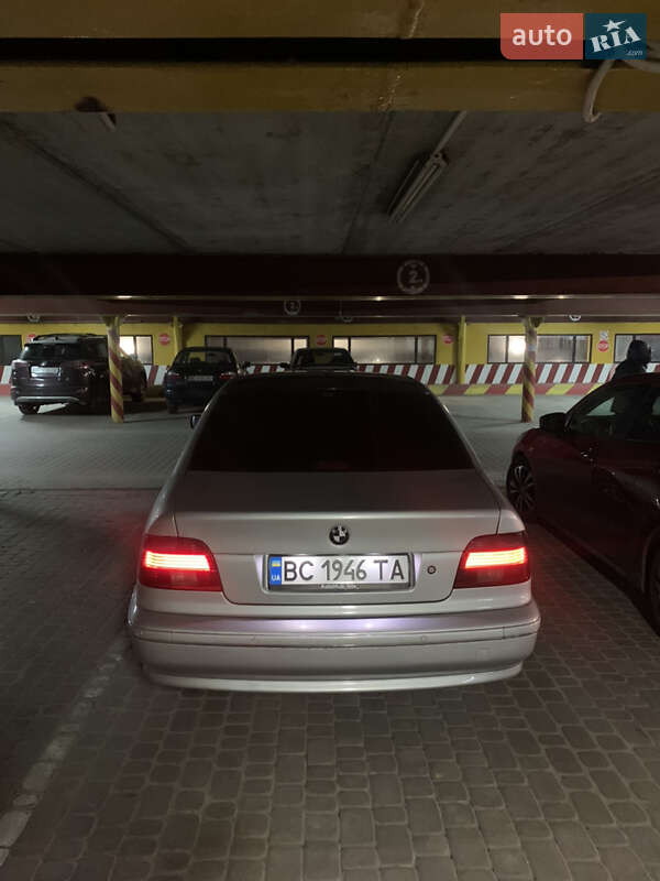 Седан BMW 5 Series 2001 в Львові