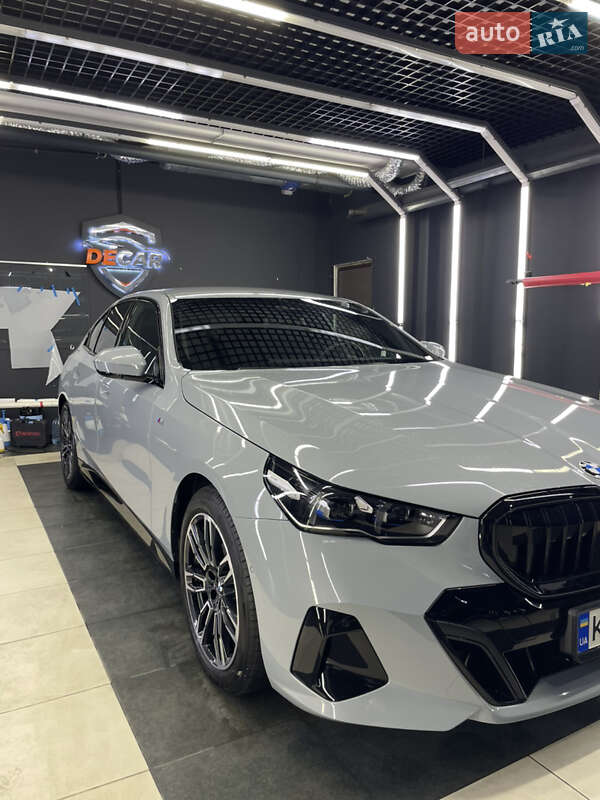 Седан BMW 5 Series 2024 в Киеве фото 2 Седан BMW 5 Series 2024 в Киеве