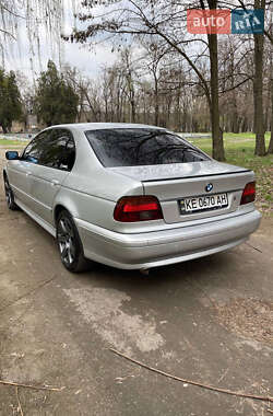 Седан BMW 5 Series 2002 в 