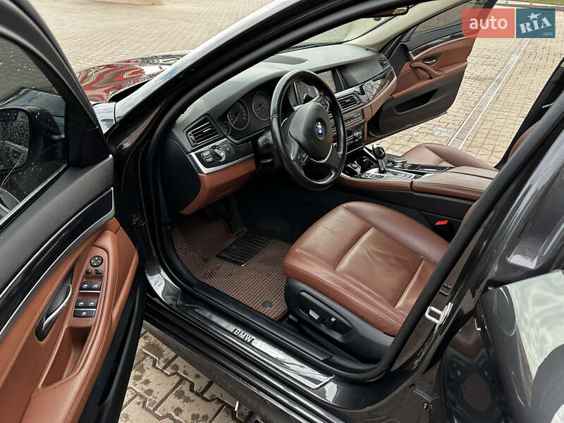 Седан BMW 5 Series 2016 в Кривом Роге