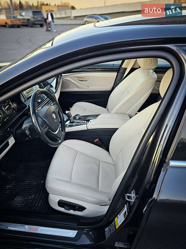Седан BMW 5 Series 2013 в Львові