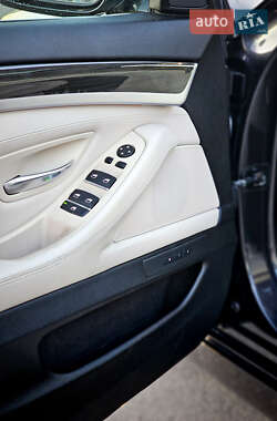 Седан BMW 5 Series 2013 в 