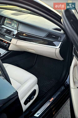Седан BMW 5 Series 2013 в 