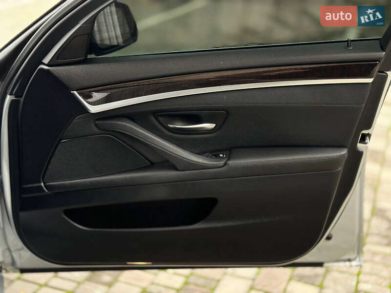 Седан BMW 5 Series 2015 в Івано-Франківську