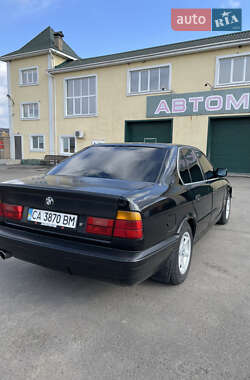 Седан BMW 5 Series 1990 в Шполі