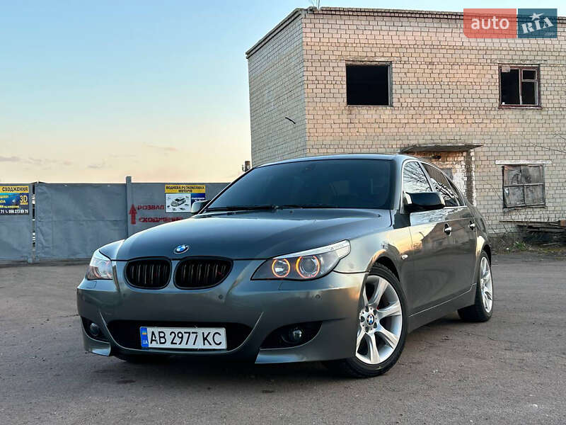 Седан BMW 5 Series 2005 в 