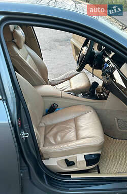 Седан BMW 5 Series 2005 в 