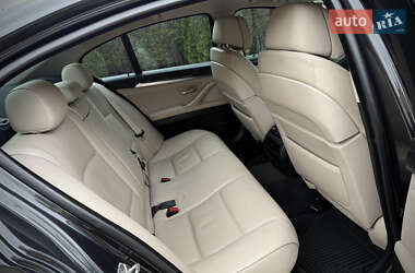 Седан BMW 5 Series 2012 в 