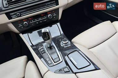 Седан BMW 5 Series 2012 в 