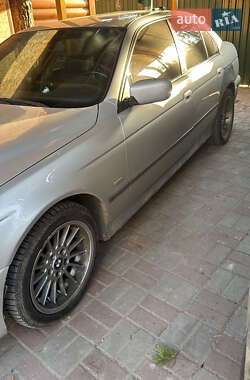 Седан BMW 5 Series 1999 в 
