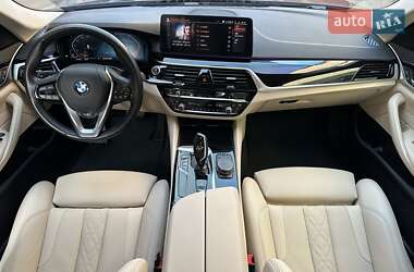 Седан BMW 5 Series 2021 в 