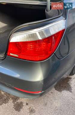 Седан BMW 5 Series 2006 в 
