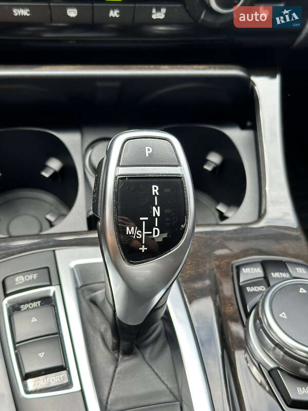 Седан BMW 5 Series 2016 в Києві