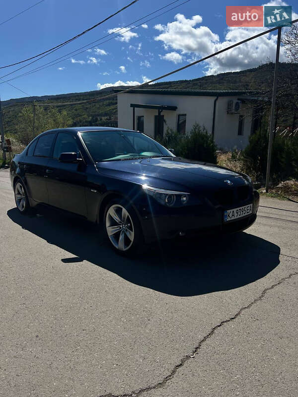 Седан BMW 5 Series 2005 в Киеве