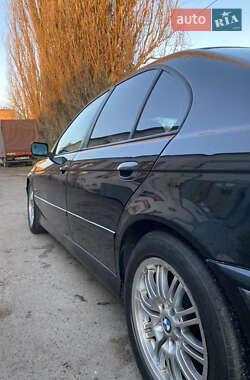 Седан BMW 5 Series 2001 в 