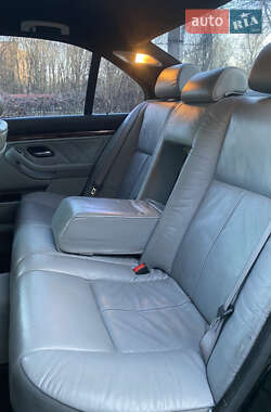 Седан BMW 5 Series 2001 в 