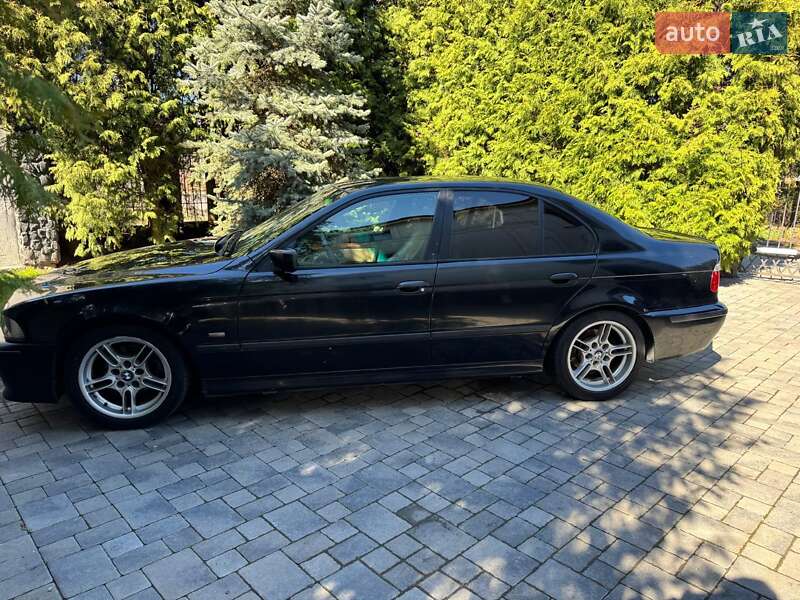 BMW 5 Series 2003