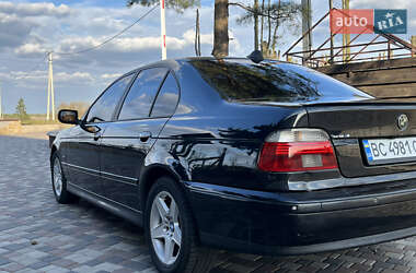 Седан BMW 5 Series 2001 в 