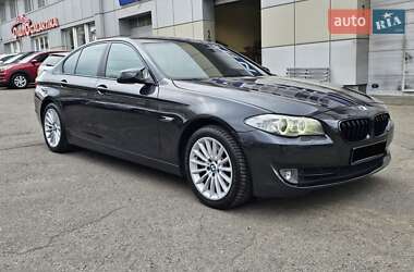 Седан BMW 5 Series 2012 в 