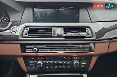 Седан BMW 5 Series 2012 в 