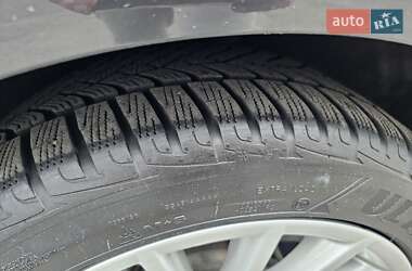 Седан BMW 5 Series 2012 в 