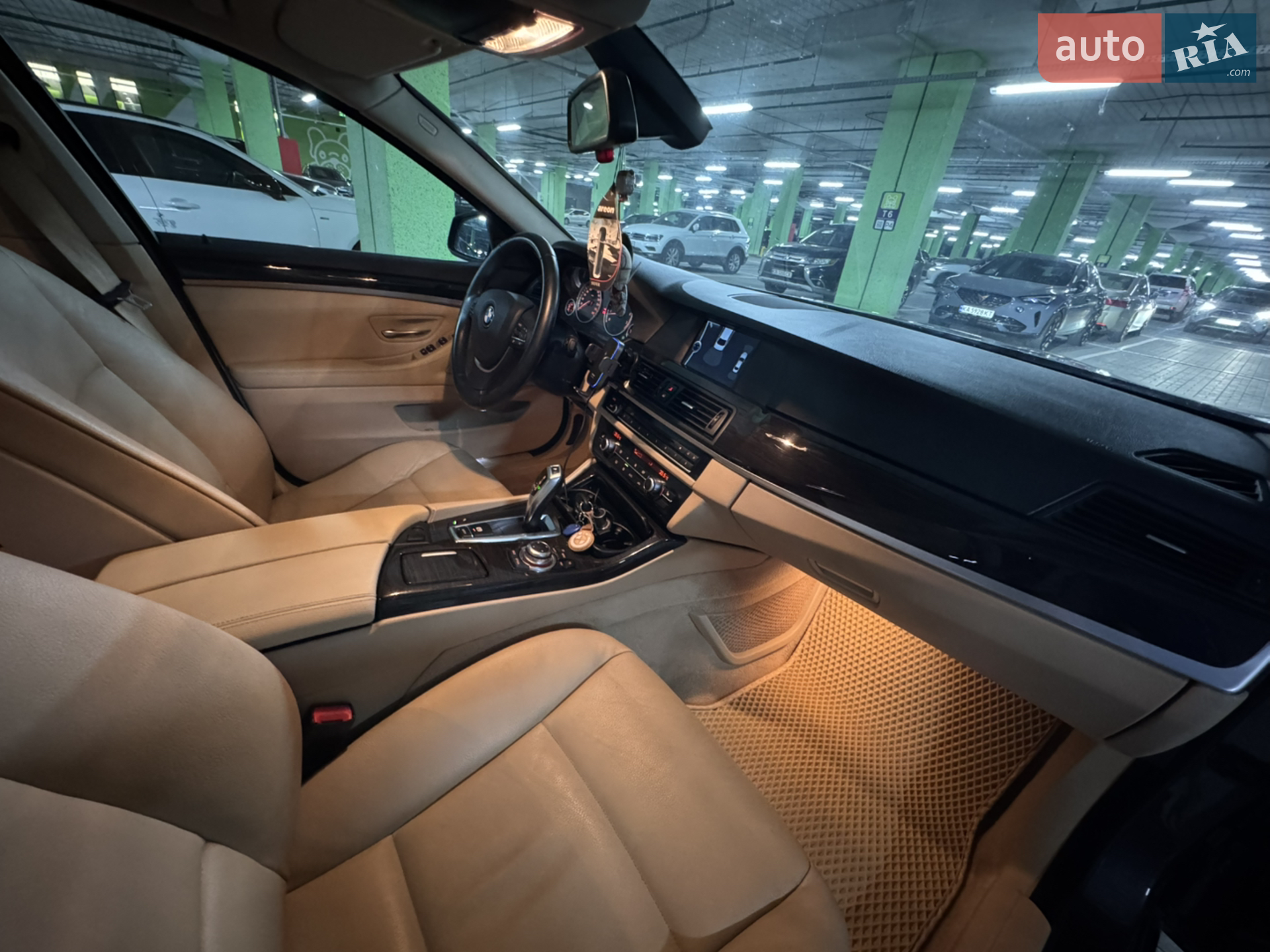 2011 BMW 5er - мініатюра 26