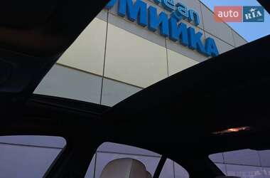 Седан BMW 5 Series 2012 в 