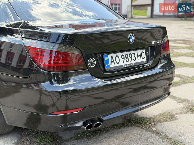 Седан BMW 5 Series 2007 в Днепре
