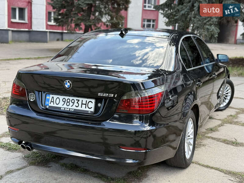 Седан BMW 5 Series 2007 в Днепре