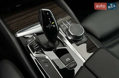 Седан BMW 5 Series 2018 в 