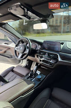 Седан BMW 5 Series 2017 в 