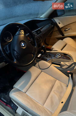 Седан BMW 5 Series 2005 в 