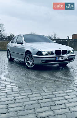 Седан BMW 5 Series 2000 в 