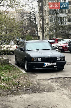 Седан BMW 5 Series 1992 в 