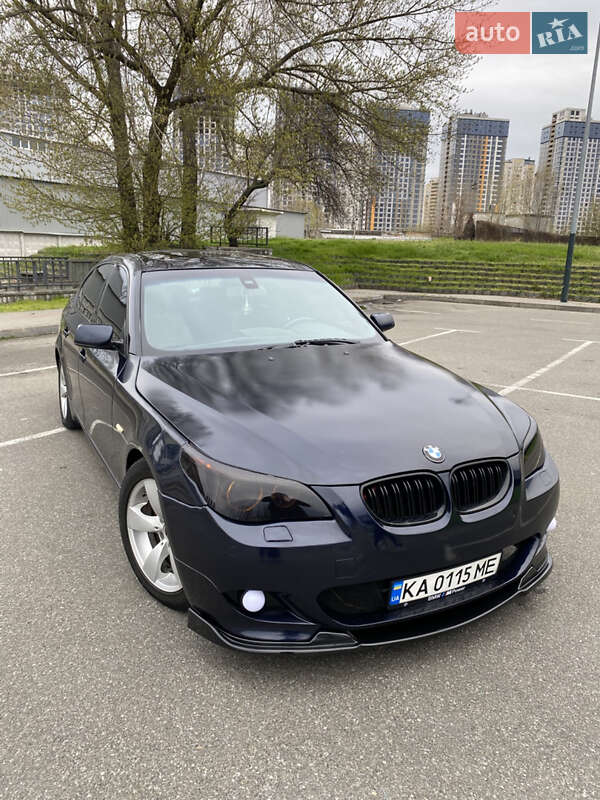 Седан BMW 5 Series 2003 в Киеве