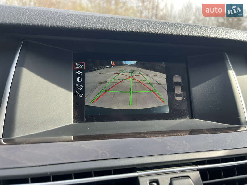 Седан BMW 5 Series 2013 в Черновцах