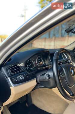 Седан BMW 5 Series 2010 в 