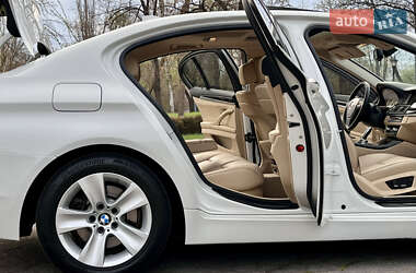 Седан BMW 5 Series 2012 в 